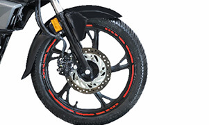 3-Step Adjustable Rear SuspensionThis special edition Activa comes with black chrome highlights, both on the front and on the logo carved on the side panels, projecting the premium essence of the scooter.