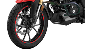 3-Step Adjustable Rear SuspensionThis special edition Activa comes with black chrome highlights, both on the front and on the logo carved on the side panels, projecting the premium essence of the scooter.